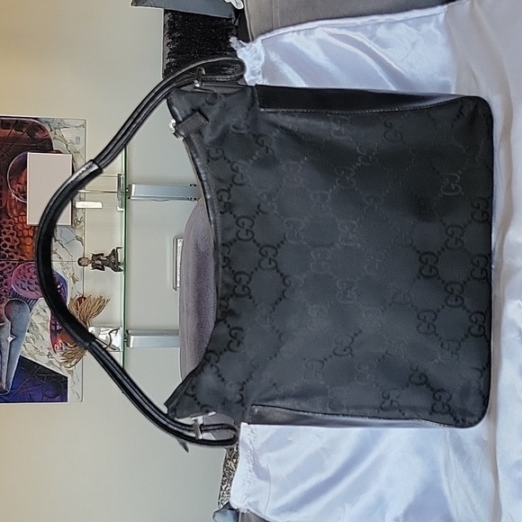 liz & co. Handbags - Gucci button